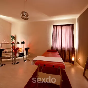 Club - Roth Rooms - Hof - Erotischen Fantasien mit niveauvollen Girls - Profilbild