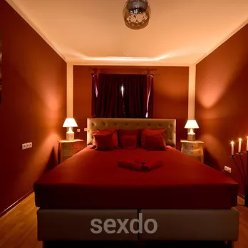 Club - Roth Rooms - Hof - Erotischen Fantasien mit niveauvollen Girls - Profilbild
