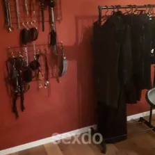 Domina Sarah - nur fuer +Club Mitglieder