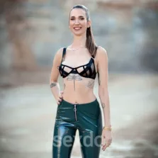 Mistress Yuna - nur fuer +Club Mitglieder