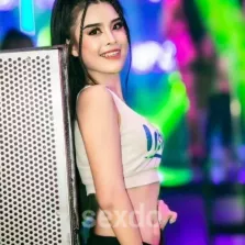 Sara - nur fuer +Club Mitglieder