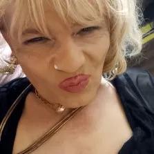 Cum Slut Trans Nina - nur fuer +Club Mitglieder
