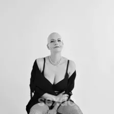 Madame Simone - nur fuer +Club Mitglieder