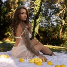 Rania - nur fuer +Club Mitglieder