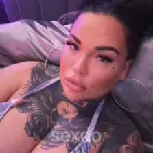 Curvy Lina - nur fuer +Club Mitglieder