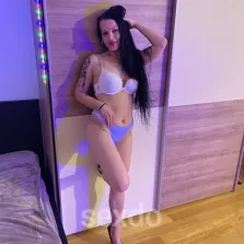 Mirela - nur fuer +Club Mitglieder