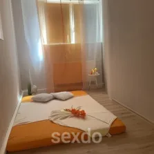 Haut auf Haut Massage - nur fuer +Club Mitglieder