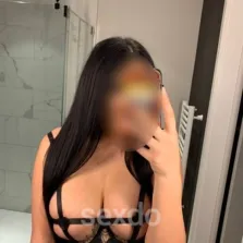 Sara - nur fuer +Club Mitglieder