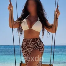 Laura - nur fuer +Club Mitglieder