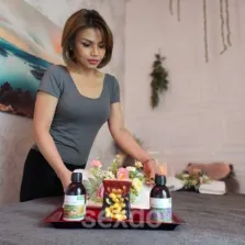 Nisha - nur fuer +Club Mitglieder