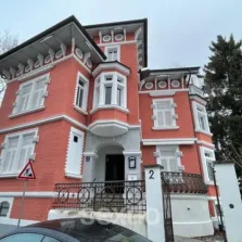 Jasmin Salambobar - nur fuer +Club Mitglieder