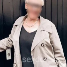 Deine Nachbarin - nur fuer +Club Mitglieder