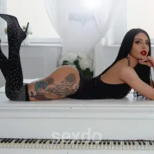 Paola - nur fuer +Club Mitglieder