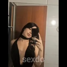 Sara - nur fuer +Club Mitglieder