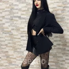 Sara - nur fuer +Club Mitglieder