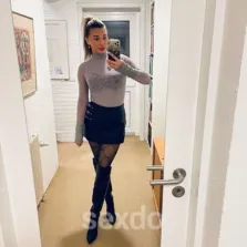 Hübsche Alina - nur fuer +Club Mitglieder