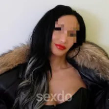 Laura - nur fuer +Club Mitglieder