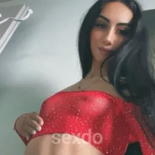 Skinny Ema - nur fuer +Club Mitglieder