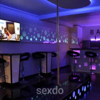 Bordell / Laufhaus - Eroscenter - Regensburg - Brandheiße Girls & Table Dance Bar - Profilbild