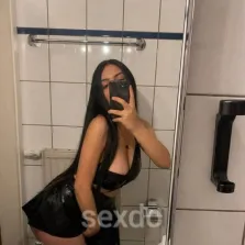 Selina - nur fuer +Club Mitglieder