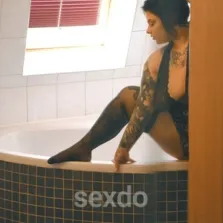 Nelly - nur fuer +Club Mitglieder