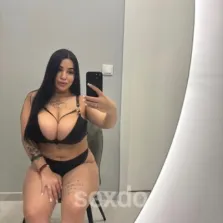 Laura - nur fuer +Club Mitglieder