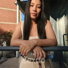 Naomi - nur fuer +Club Mitglieder
