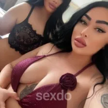 Amira & Selena - nur fuer +Club Mitglieder