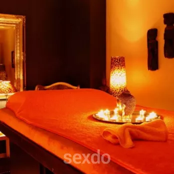 Massagesalon - Renomme Wellness - Karlsruhe - Zauber der Erotik - Profilbild